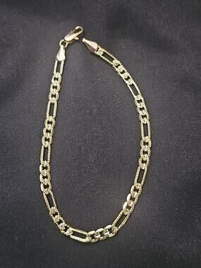 8in. 14k Gold plated on brass-4.0mm frosted Figaro Bracelet
